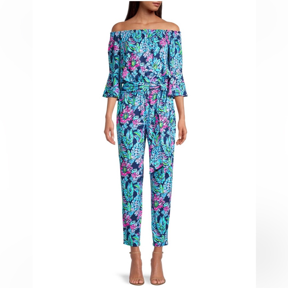 NWT Lilly Pulitzer Calla jumpsuit high tide  pineapple print.Day to evening.